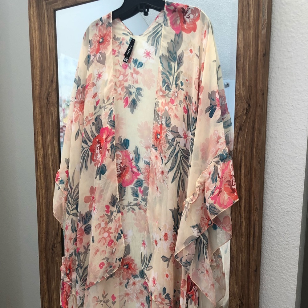 Patterned sheer kimono by Torrid
